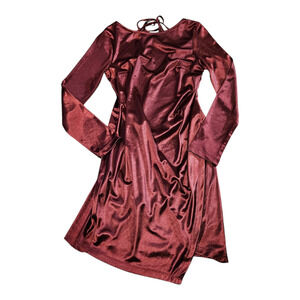 Xtraordinary Large Red Long Sleeve Mini Dress *flaw*